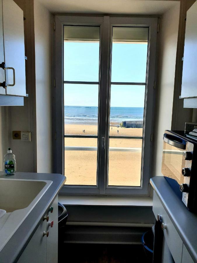 ארומנש-לה-באינס Appartement Sur La Plage 4 Personnes מראה חיצוני תמונה